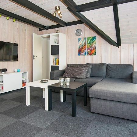 6 Person Holiday Home In R M Toftum  Exteriör bild