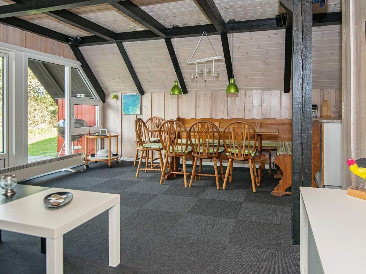 6 Person Holiday Home In R M Toftum  Exteriör bild