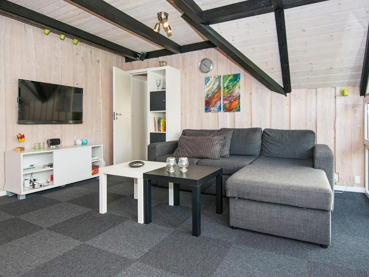 6 Person Holiday Home In R M Toftum  Exteriör bild