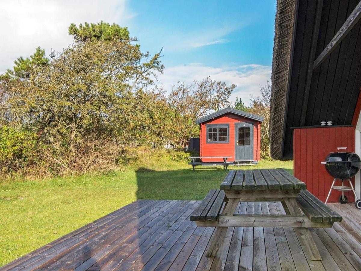6 Person Holiday Home In R M Toftum  Exteriör bild